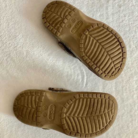 Boys Camo Crocs 11T (Little Kid) - Picture 2 of 2